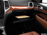  Glove box open photo